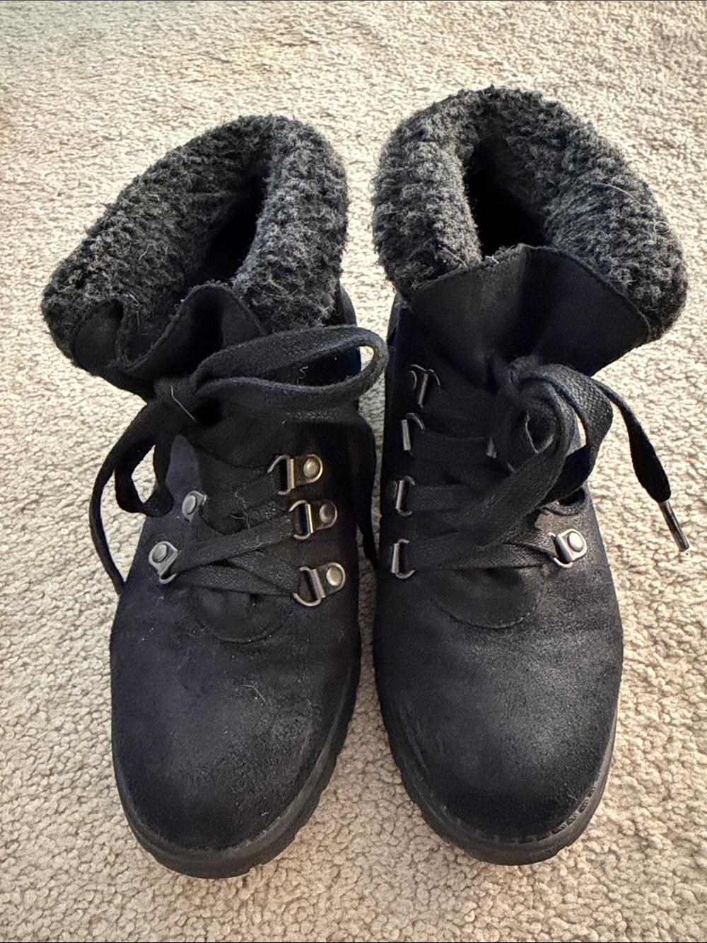 White mountain Women’s Black Faux-Shearling Lace-Up Winter Boots Sz 5.5
